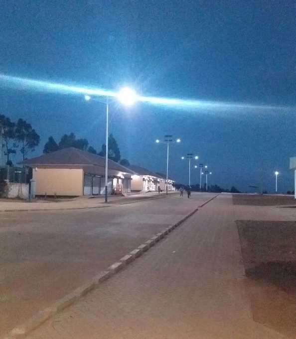 瑞安市非洲科特迪瓦太阳能路灯工程